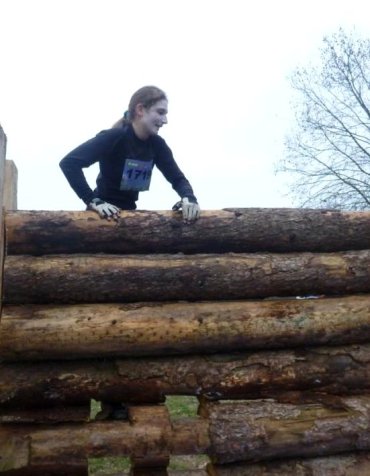 Obstacle SoMad - un mur de rondins